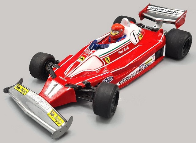 Fenix 1:10 F1 Carrozzeria Ferrari T2 - Clicca l'immagine per chiudere